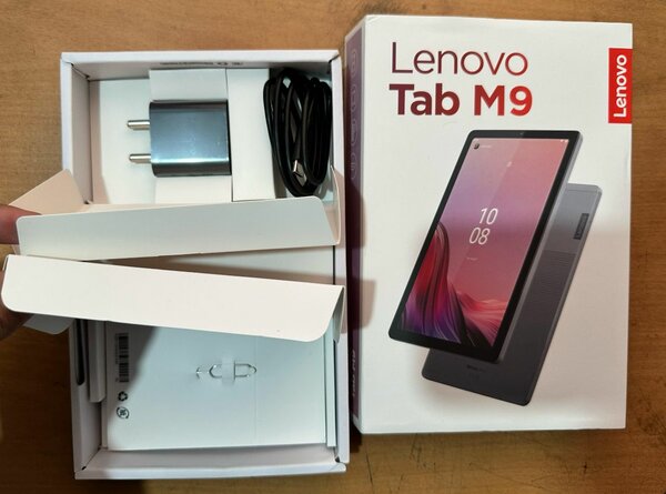 LENOVO TAB M9