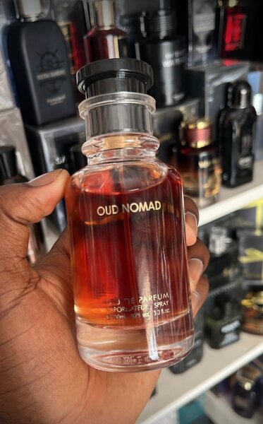 Parfum Oud Nomad Intense