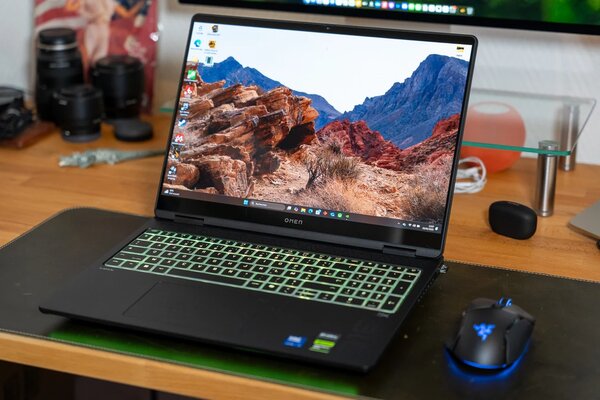 HP OMEN 16 MAX (2025)  CORE U7