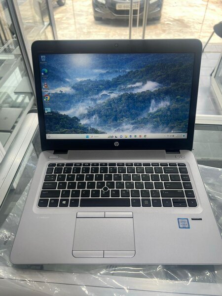 HP ELITEBOOK 840