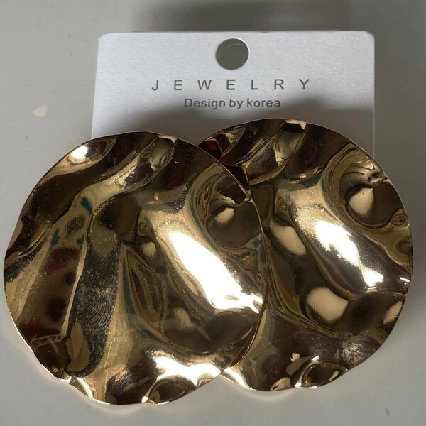 Boucle d'oreille élégante