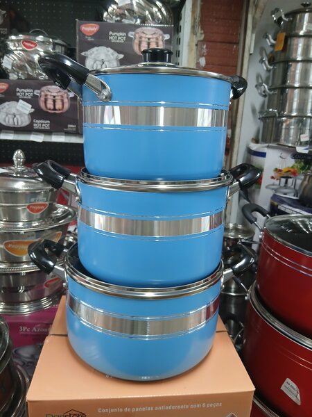 Batterie de Casseroles Bleue