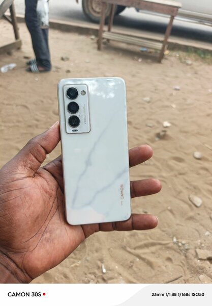 Tecno camon 18 premier