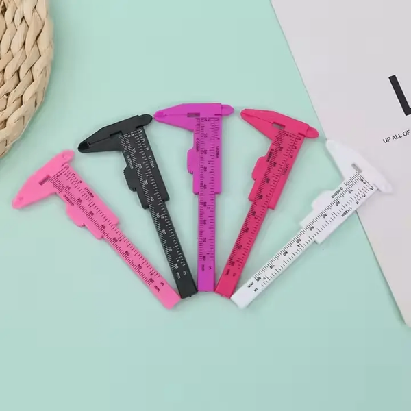 Micro-étalons de mesure colorés