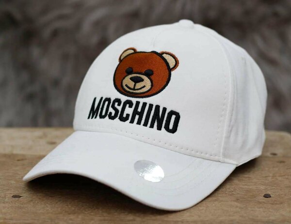 Casquette de marque tendance