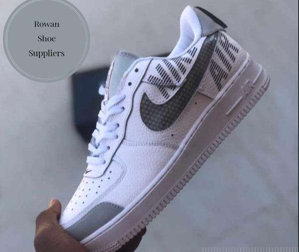 White Nike Air Sneakers size 6-10