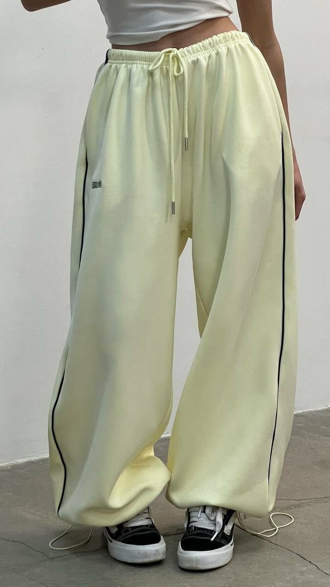 Новинка  Брюки Оверсайс  единый