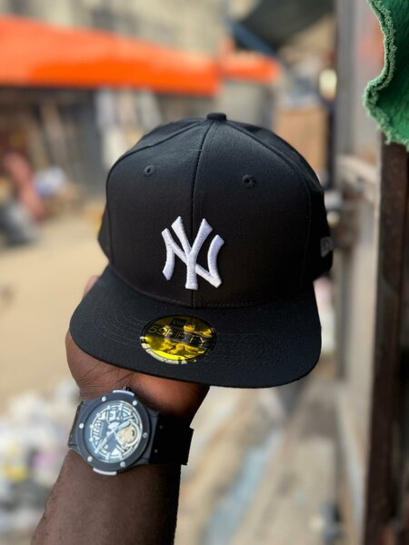 Casquette noire tendance