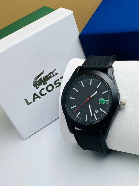 MONTRE AVEC COFFRET