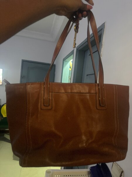 Sac à main en cuir marron