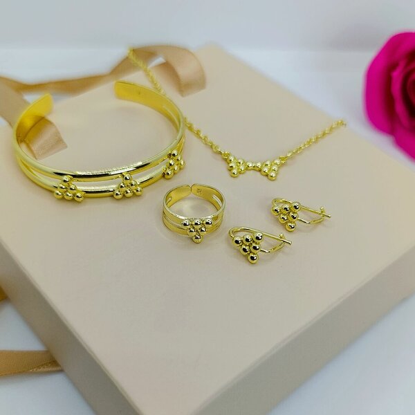 Parure Bijoux Dorés Élégante