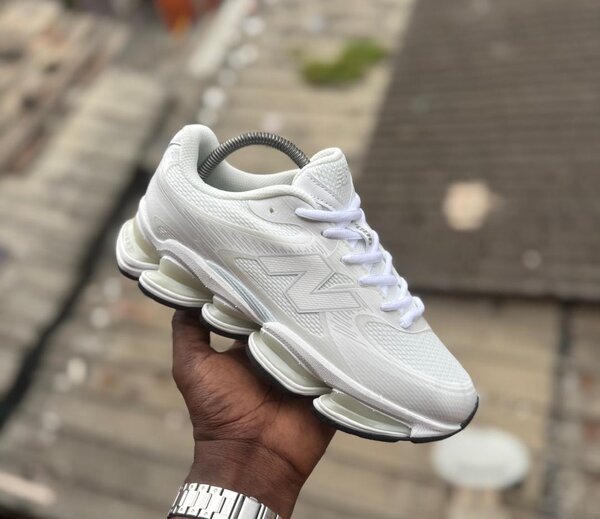 Baskets blanches confortables