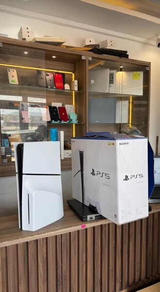 PS5 Slim Disc Edition