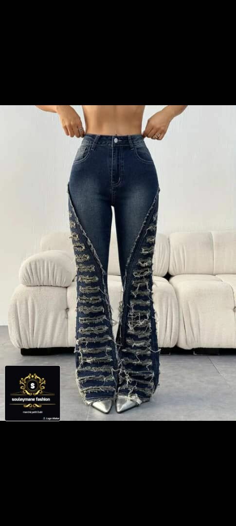 Jean flare déchiré tendance