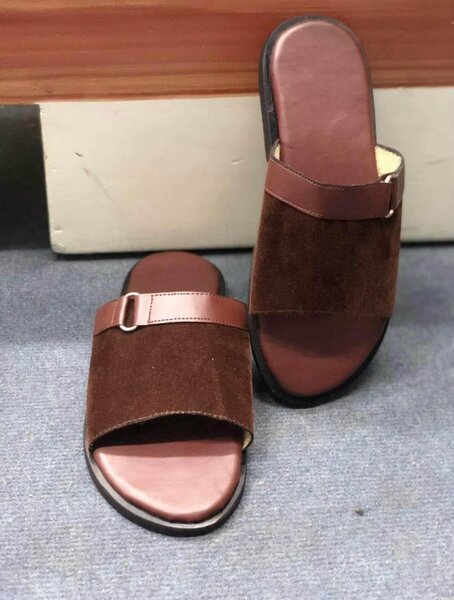 Sandales en cuir marron homme