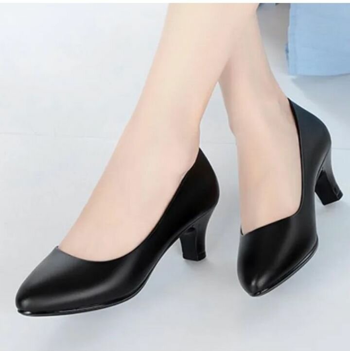 Women's cute short heels black
