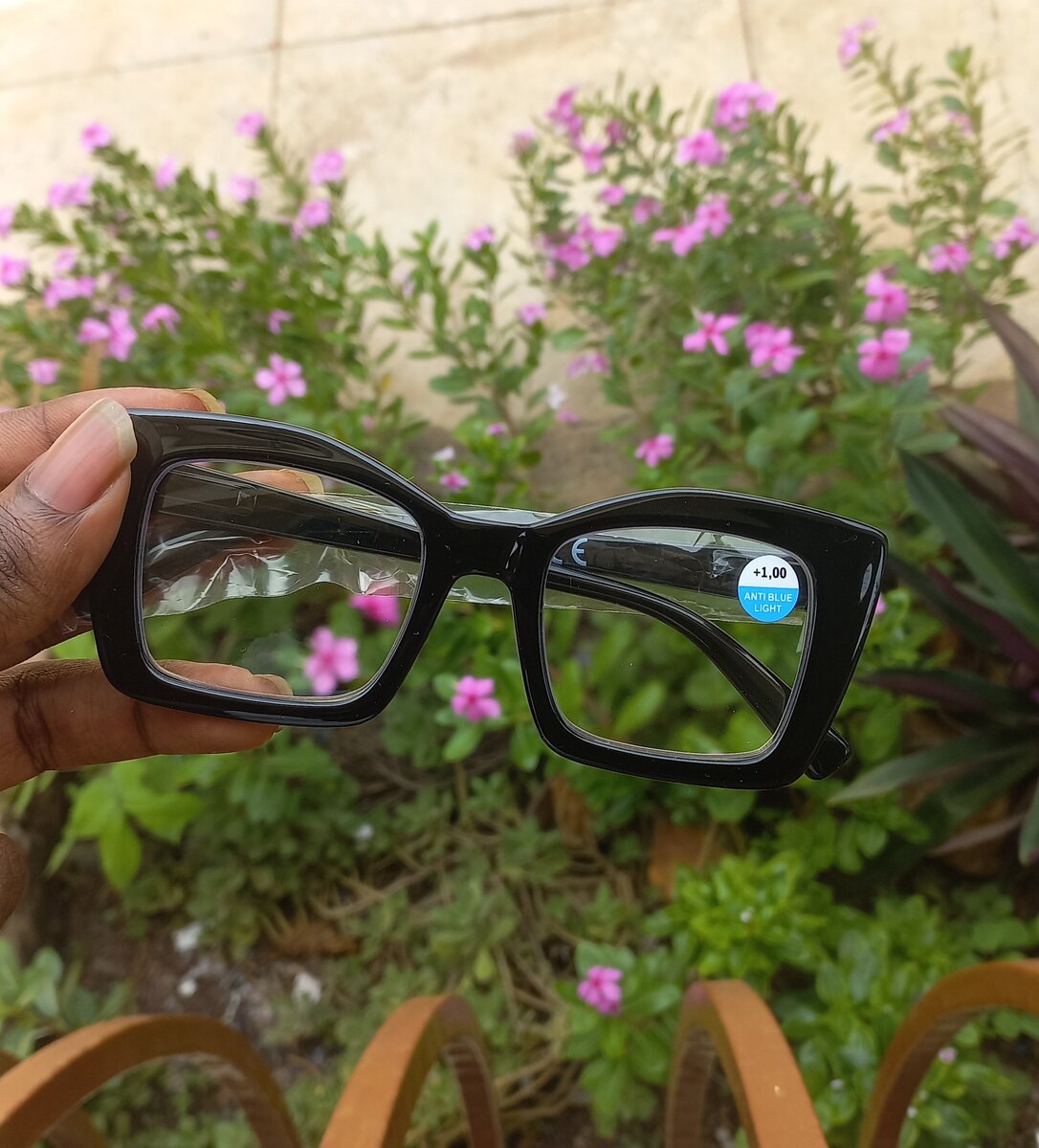 female reading glasses