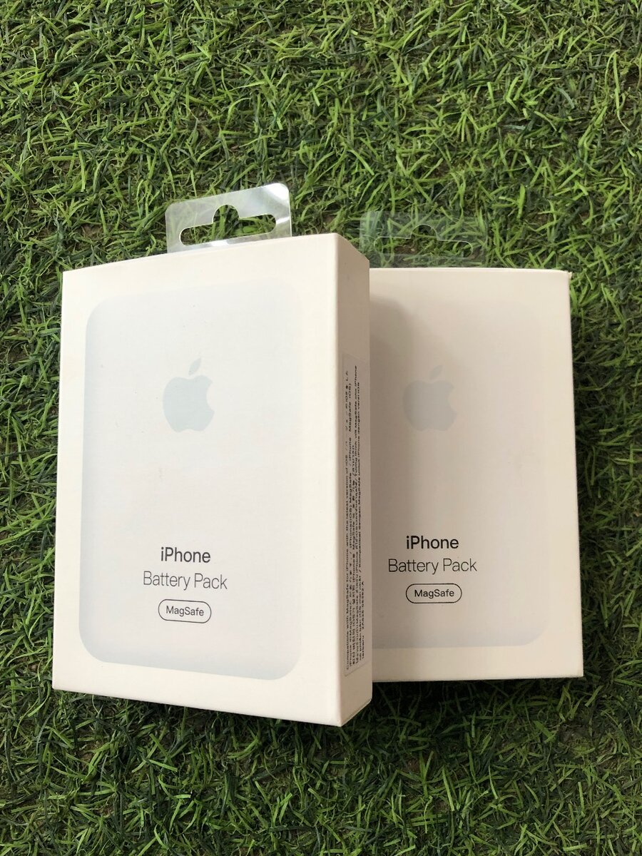 iPhone MagSafe battery packs
