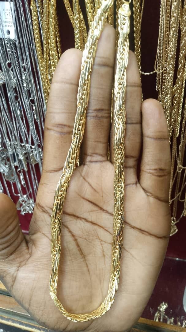 Chaîne en or élégante