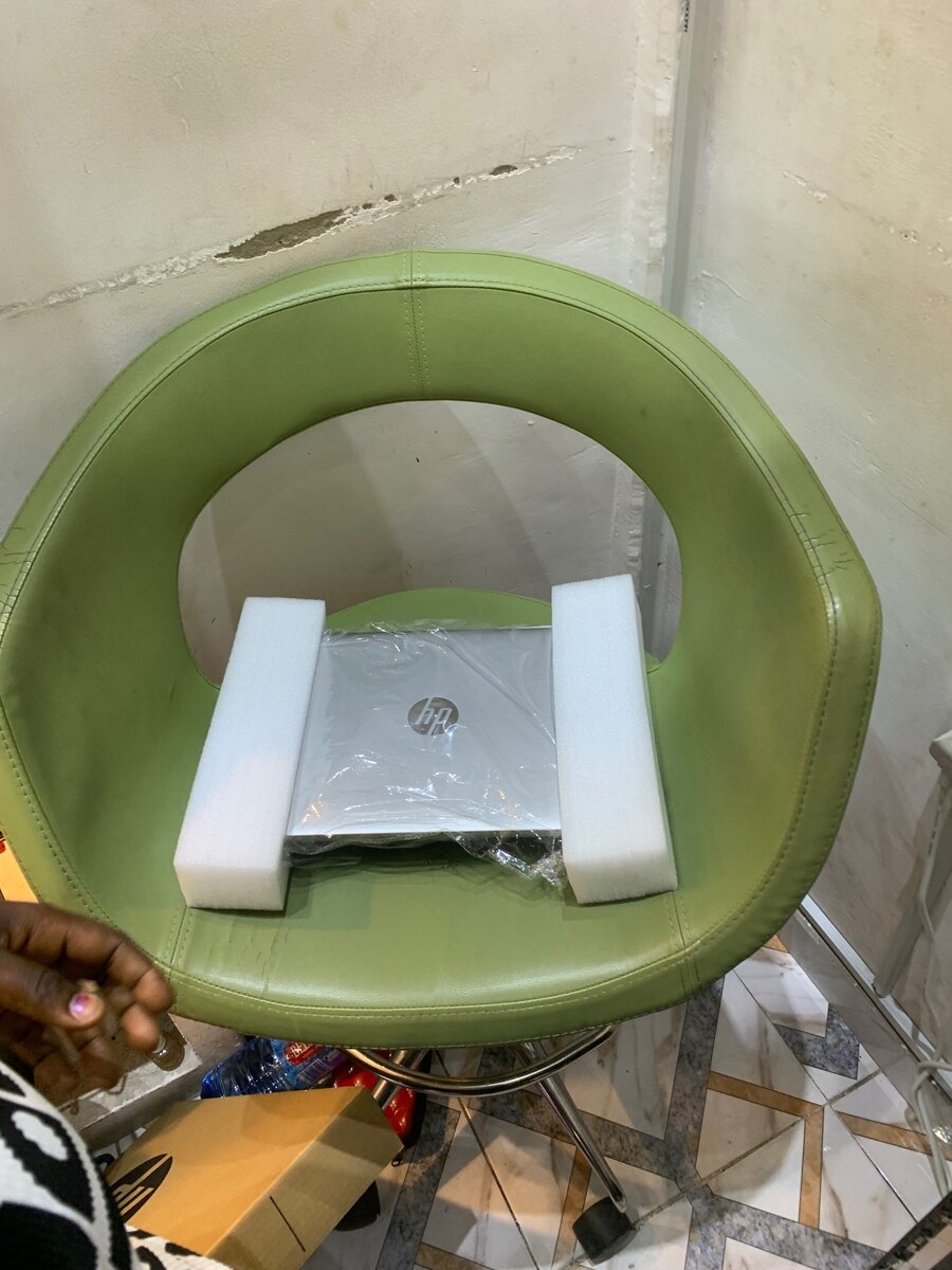 Hp Elitebook 840 core i5 with keyboard lit