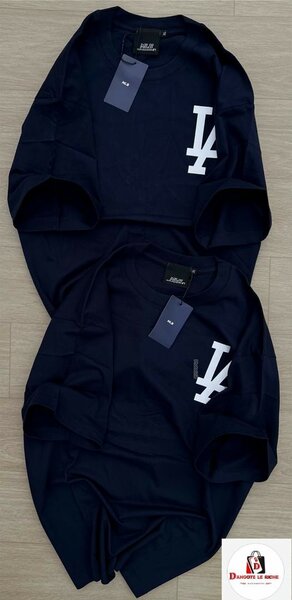 T-shirt bleu avec logo