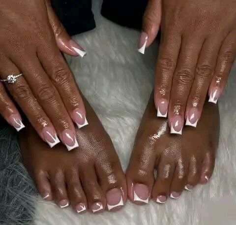 Ensemble main et pied