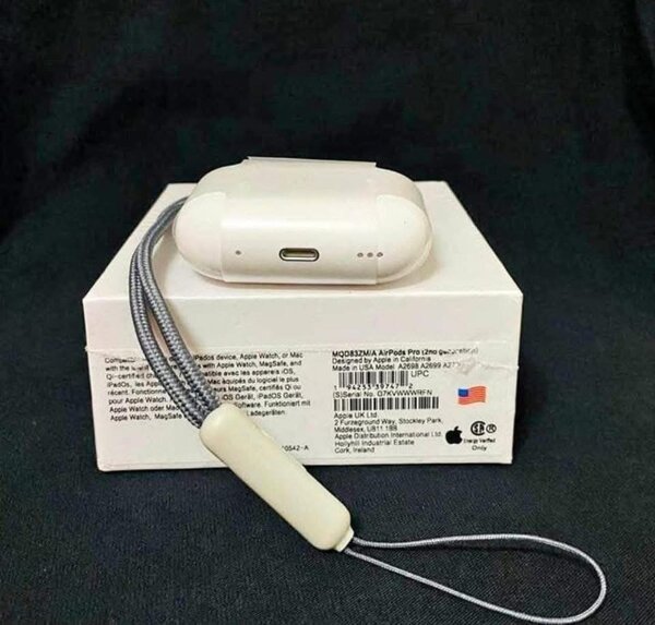 Apple AirPods Pro avec Dragonne