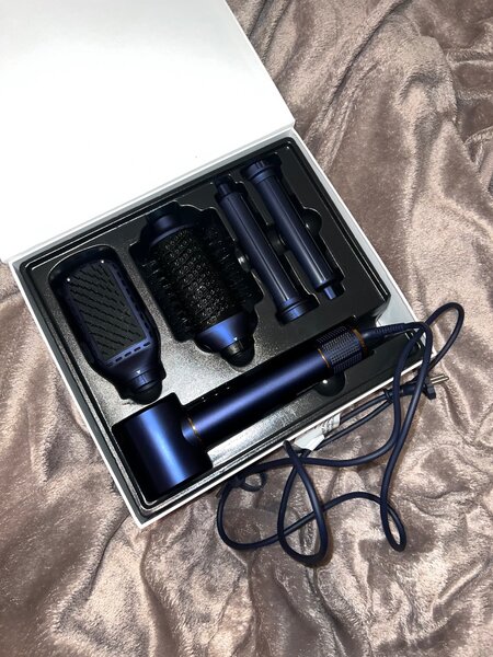 *Dyson* многофункциональный фен, плойка, расческа, стайлер