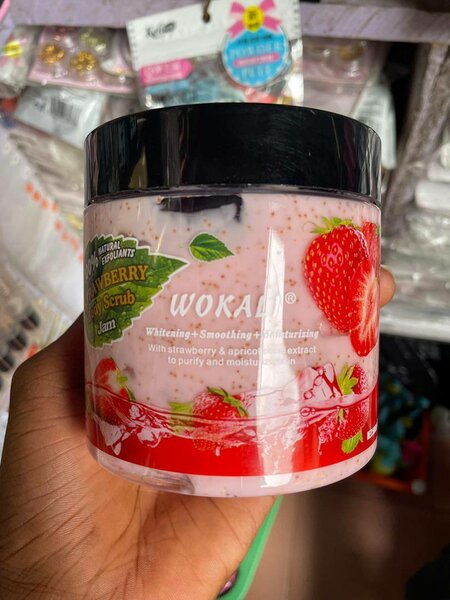 Gommage Fraise Hydratant