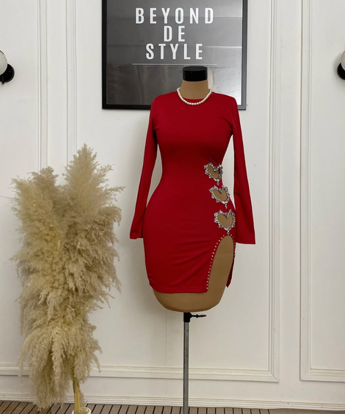 SASSY HEART DETAIL DRESS.