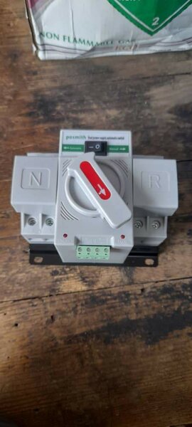 Interrupteur de transfert automatique