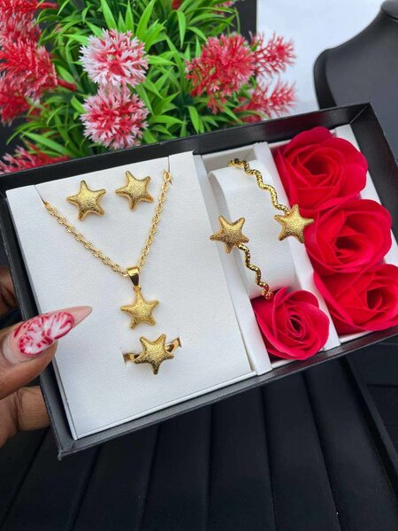 Gold Star Jewelry Gift Set