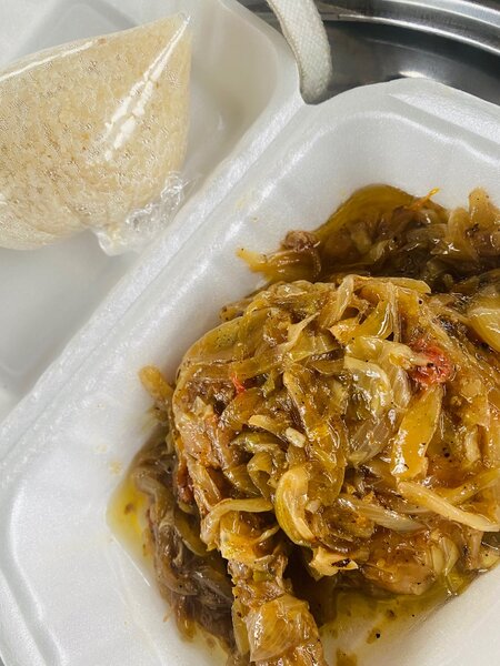 Attieké poulet sauté