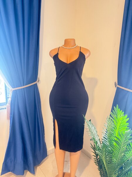 Black stretchy slit dress in Uk 8-12