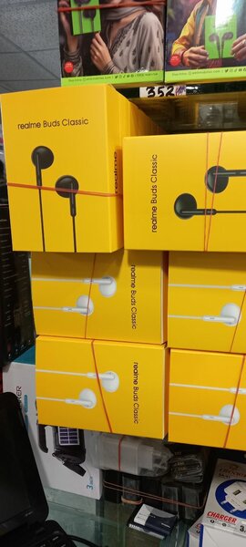 Branded Realme handfree