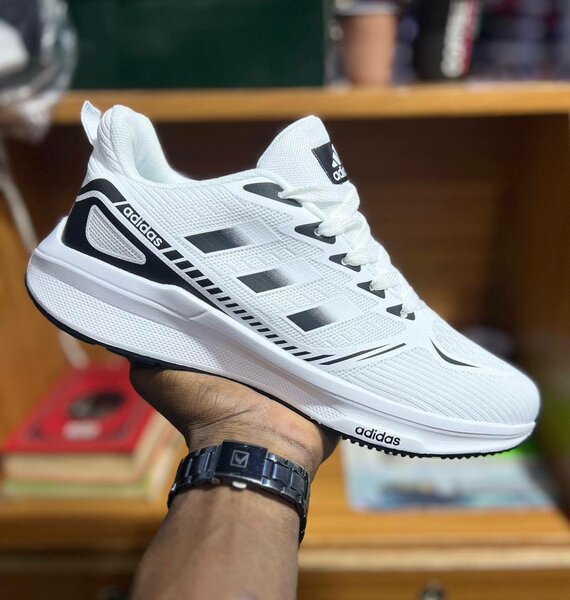 Baskets Adidas blanches