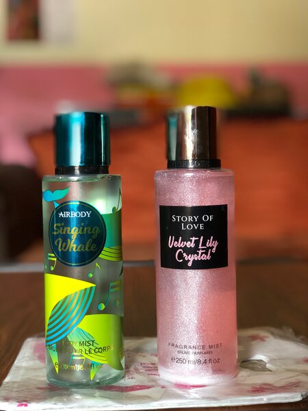 Lot de brumes corporelles parfumées