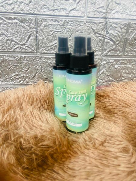 Spay pour faire fondre la lace