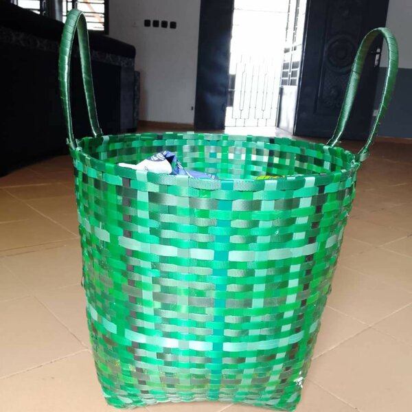 Panier de rangement tissé