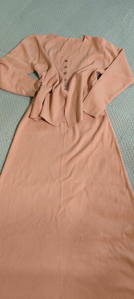 Двойка в бежевом цвете