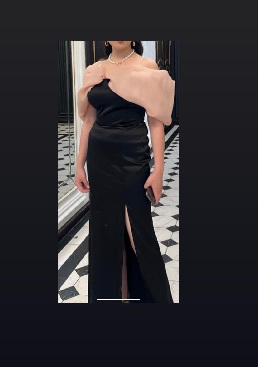 платья с акцентом на руках