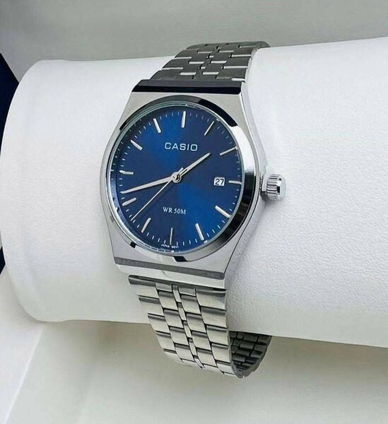 Montre Casio en acier inoxydable