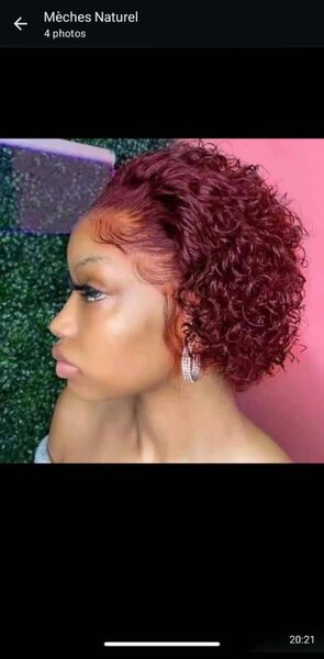 Perruque naturelle effet mouillé