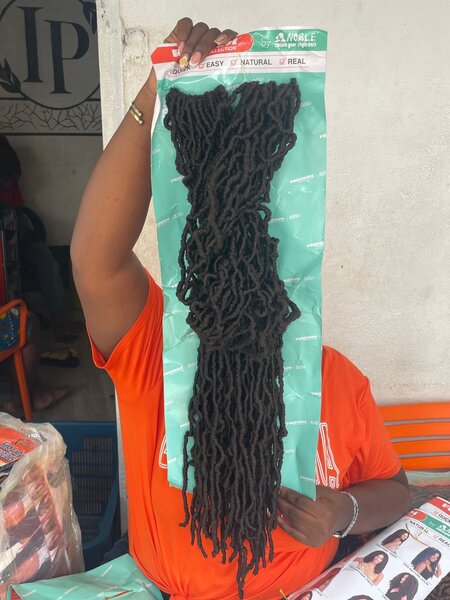 Sister faux locs