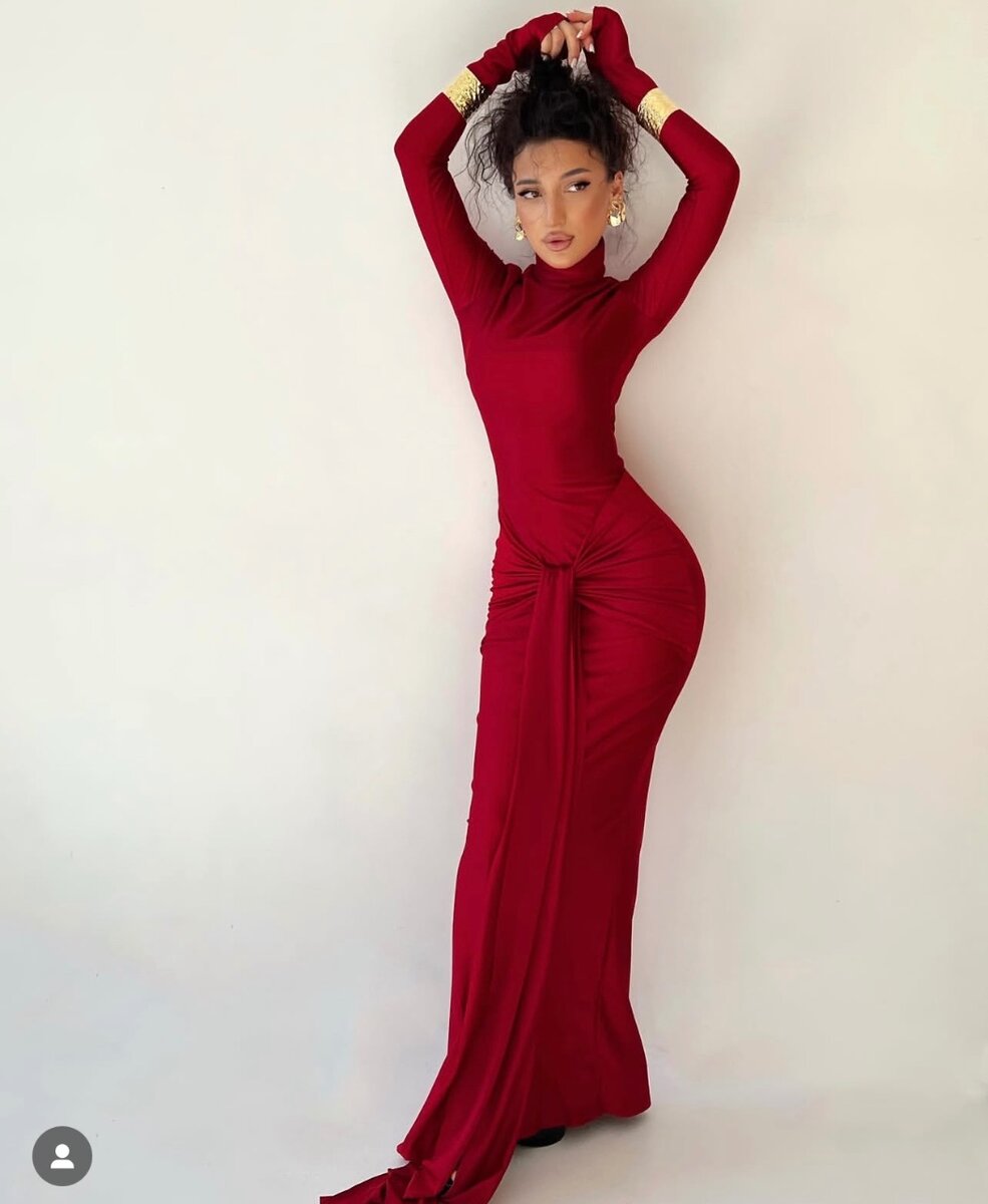 Шикарное платье, в самом трендовом отеннке года