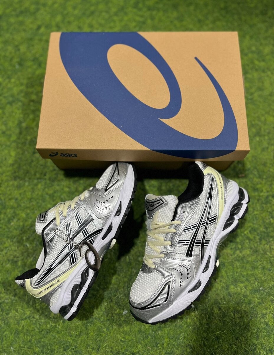 Chaussures running ASICS Gel