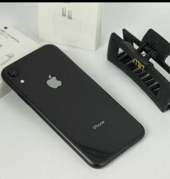 iPhone Noir Élégant Débloqué