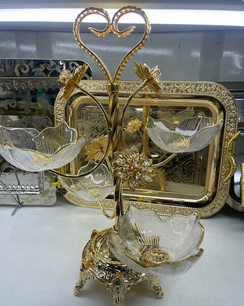 Этажная конфетница.