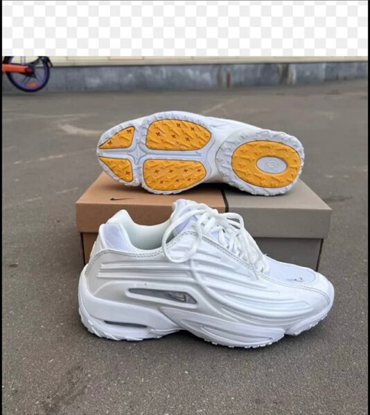 Baskets de sport blanches tendance