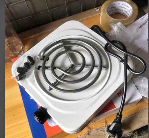 Plaque chauffante électrique compacte